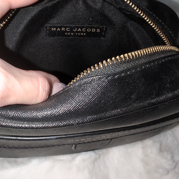 Marc Jacobs Liaison Black Crossbody Bag - Picture 8 of 9